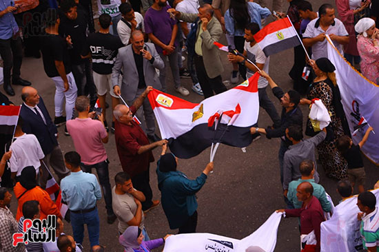 مسيرة من المطرية إلى ميدان الكوربة للاحتفال بنصر أكتوبر والمطالبة بترشح الرئيس السيسى (21)