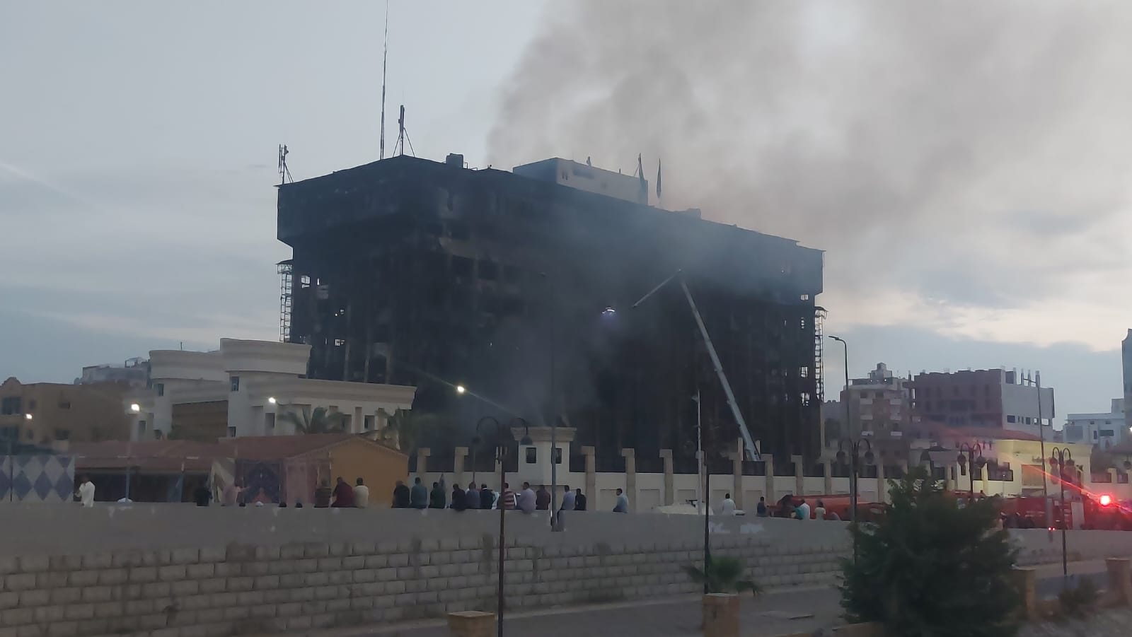 حريق مديرية أمن الإسماعيلية (10)