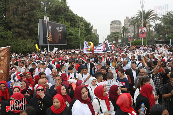 مسيرات حاشدة للأكاديميين والعاملين فى جامعة القاهرة  (2)