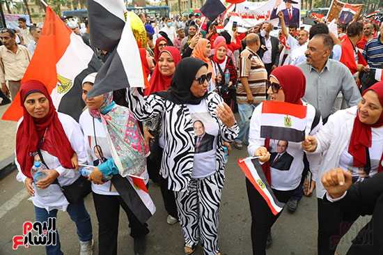 مسيرات حاشدة للأكاديميين والعاملين فى جامعة القاهرة  (8)
