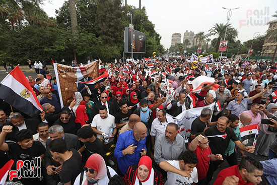 مسيرات حاشدة للأكاديميين والعاملين فى جامعة القاهرة  (3)