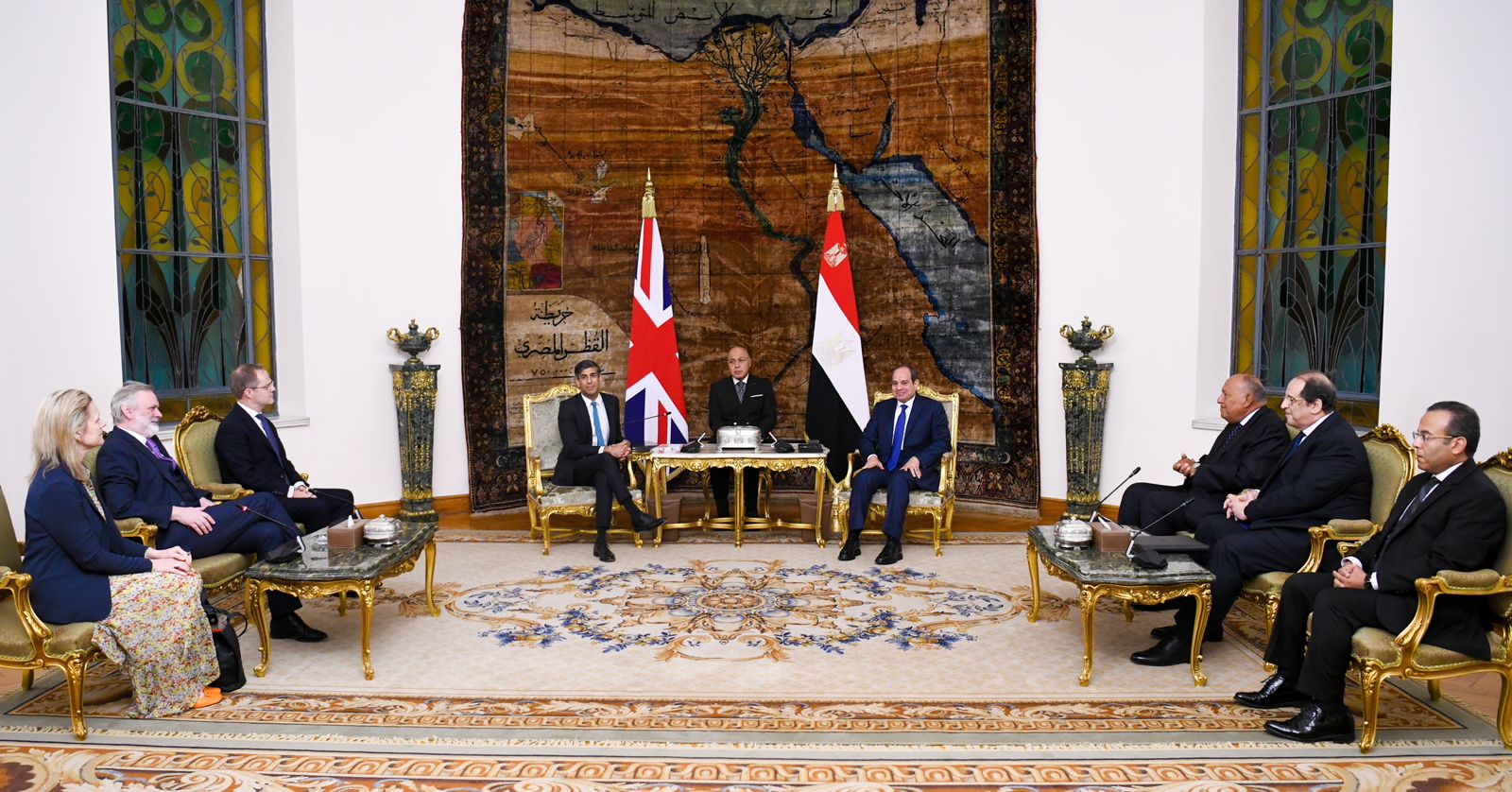 عبد الفتاح السيسي و رئيس الوزراء البريطاني (1)