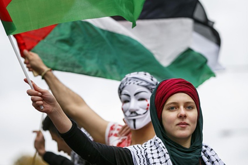 صفات المرأة الفلسطينية