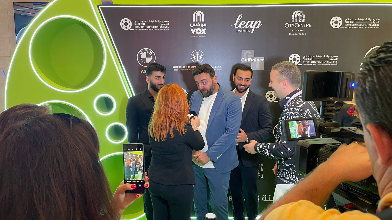 سامر المصري يحضر العرض الخاص بـ فيلمه نزوح ضمن فعاليات مهرجان الشارقة السينمائي الدولي للأطفال والشباب (4)