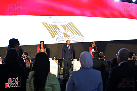 وزير التموين يطلق مشروع مراكز الغذاء الخضراء (1)