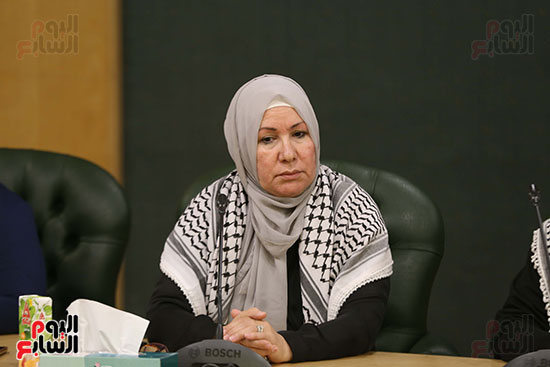  نضال وصمود المرأة الفلسطينية ضد الاحتلال (27)