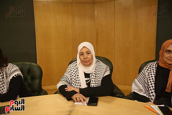 نضال وصمود المرأة الفلسطينية ضد الاحتلال (16)