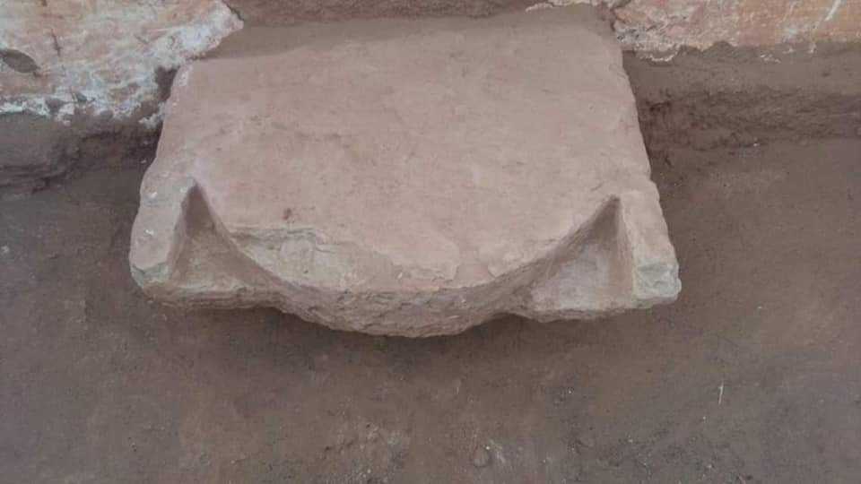 جانب من القطع الآثرية بمقابر بئر الشغالة الأثرية  (6)