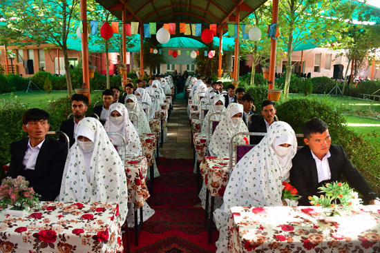 حفل زفاف جماعى للحد من تكاليف الزفاف فى افغانستان