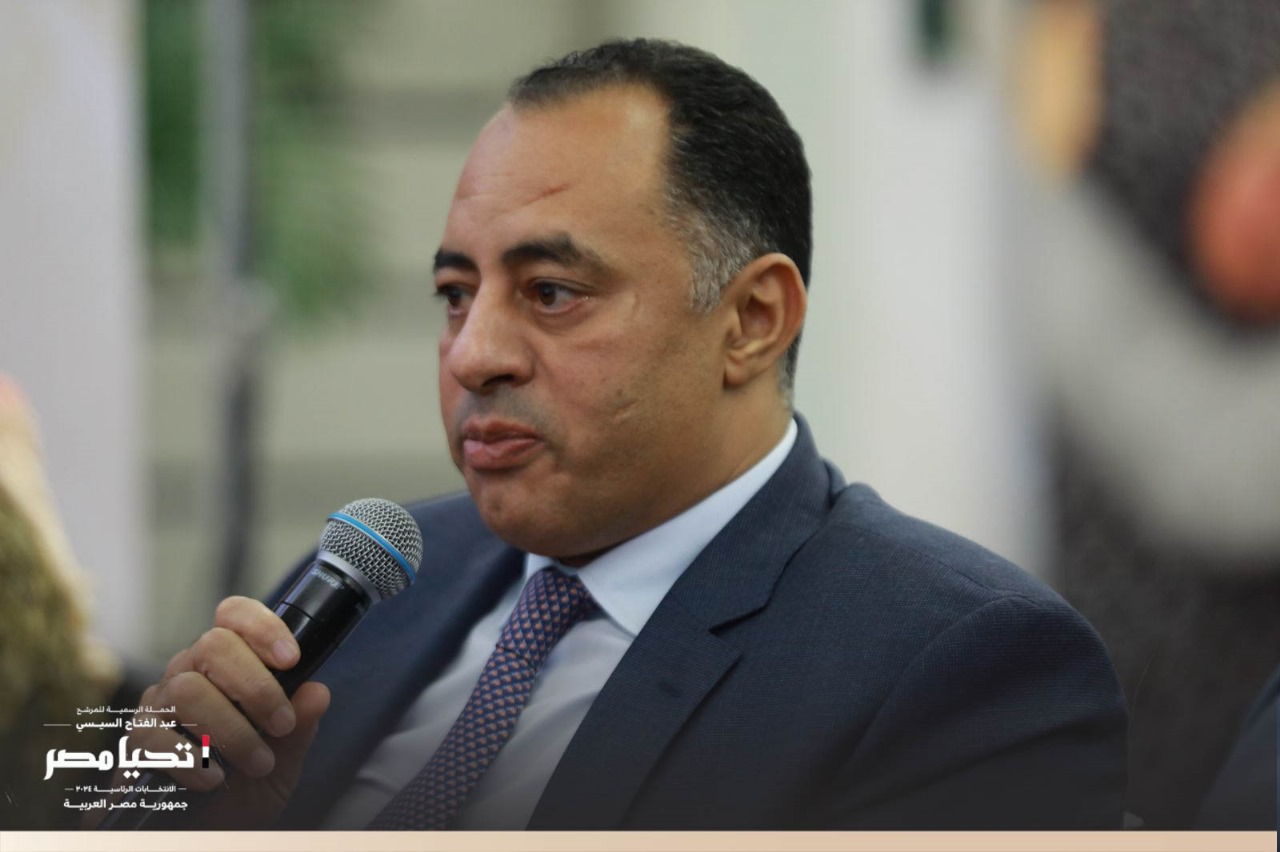 الحملة الرسمية للمرشح الرئاسى عبد الفتاح السيسى تستقبل وفداً من اتحاد الغرف السياحية   (8)