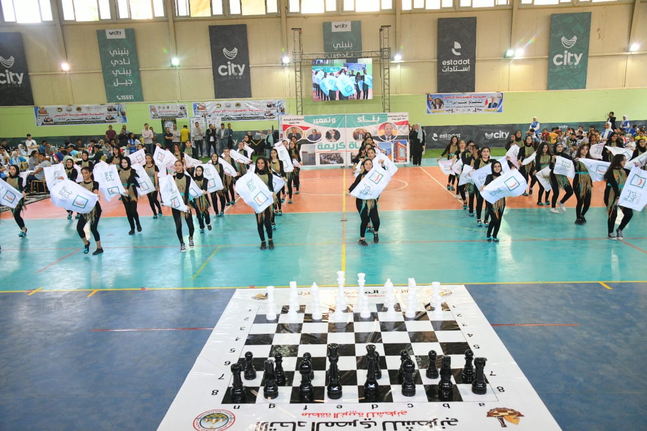 المحافظ يفتتح بطولة الجمهورية الأولى لشطرنج المدارس (5)
