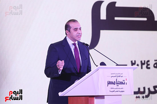 محمود فوزى (16)