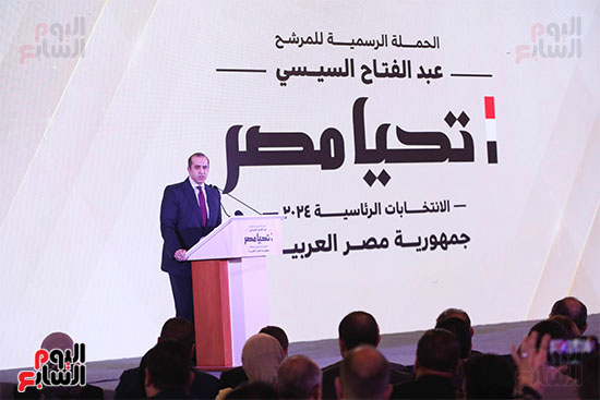 محمود فوزى (19)