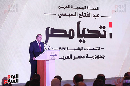 محمود فوزى (17)