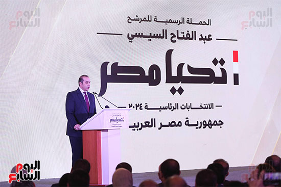 محمود فوزى (18)