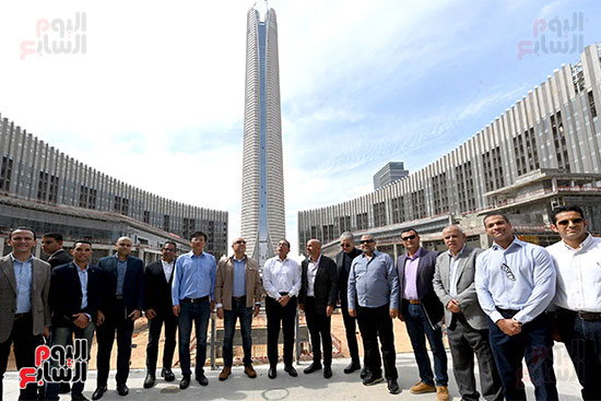 رئيس الوزراء يتفقد عددا من مشروعات العاصمة الإدارية (3)