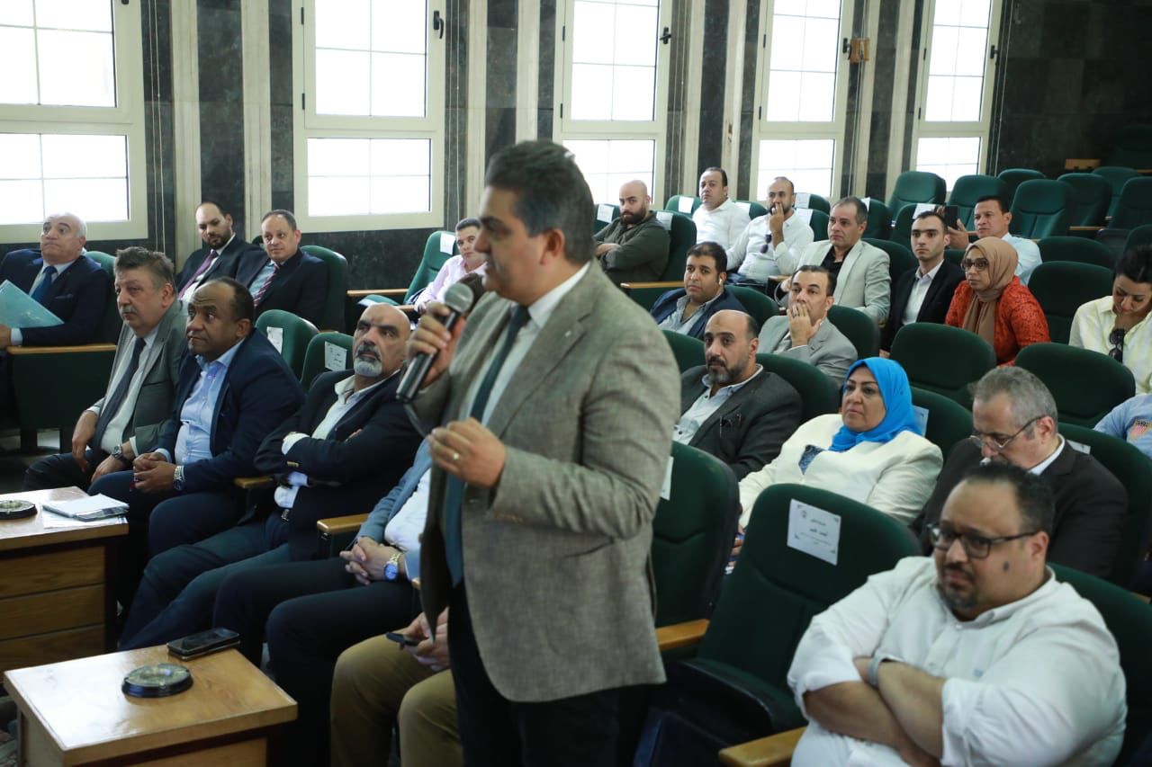 جانب من المقابلة