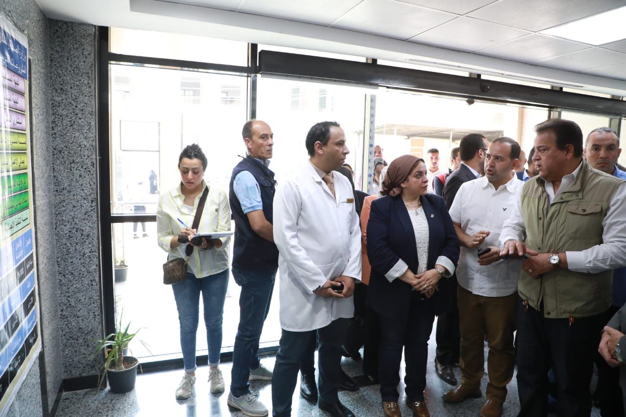 وزير الصحة يتفقد موقع إنشاء مستشفي طنطا العام وأورام طنطا الجديد (4)