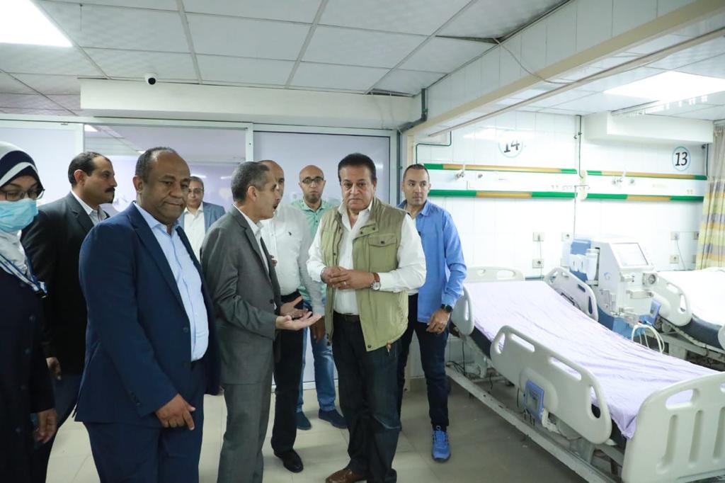 جولة وزير الصحة فى مستشفى قلب المحلة ومستشفى المحلة العام (8)