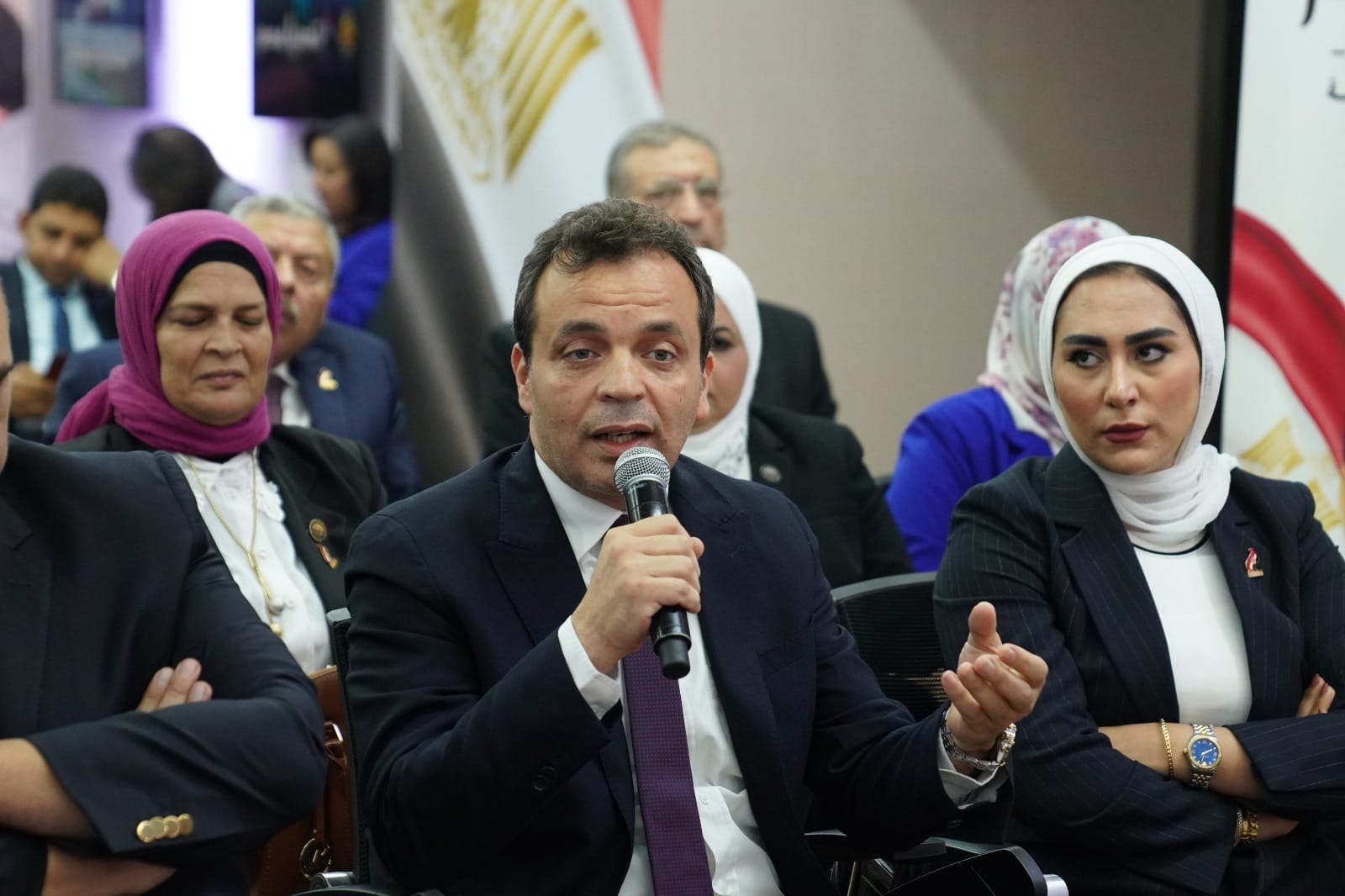 الحملة الرسمية للمرشح عبد الفتاح السيسي تستقبل وفدًا من حزب مصر الحديثة بمقرها الرسمي (5)