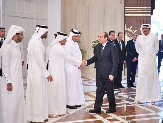الرئيس السيسى يستقبل أمير قطر والوفد المرافق