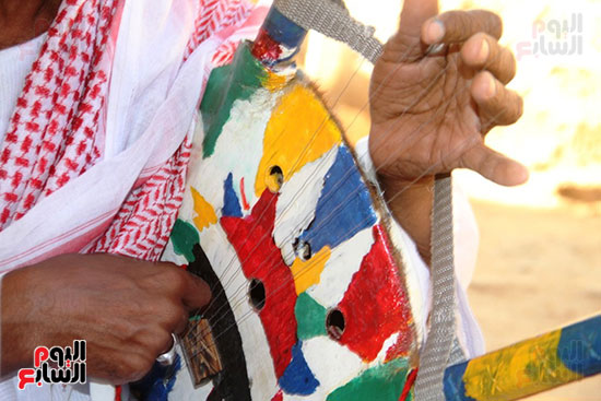 عزف-الطنبور