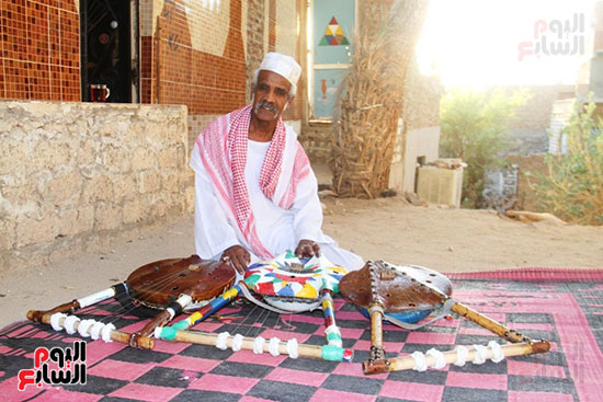 النوبى-أحمد-عبدالماجد-أقدم-عازف-طنبور
