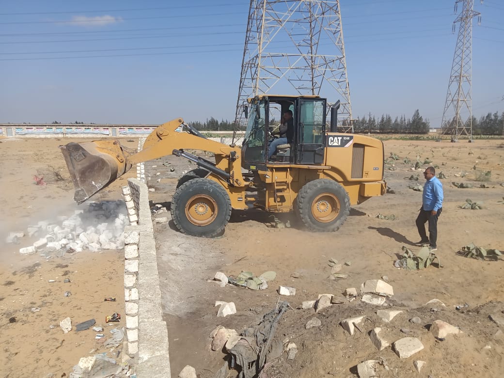 ازالة تعديات على الاراضى الزراعية بالاسماعيلية (6)
