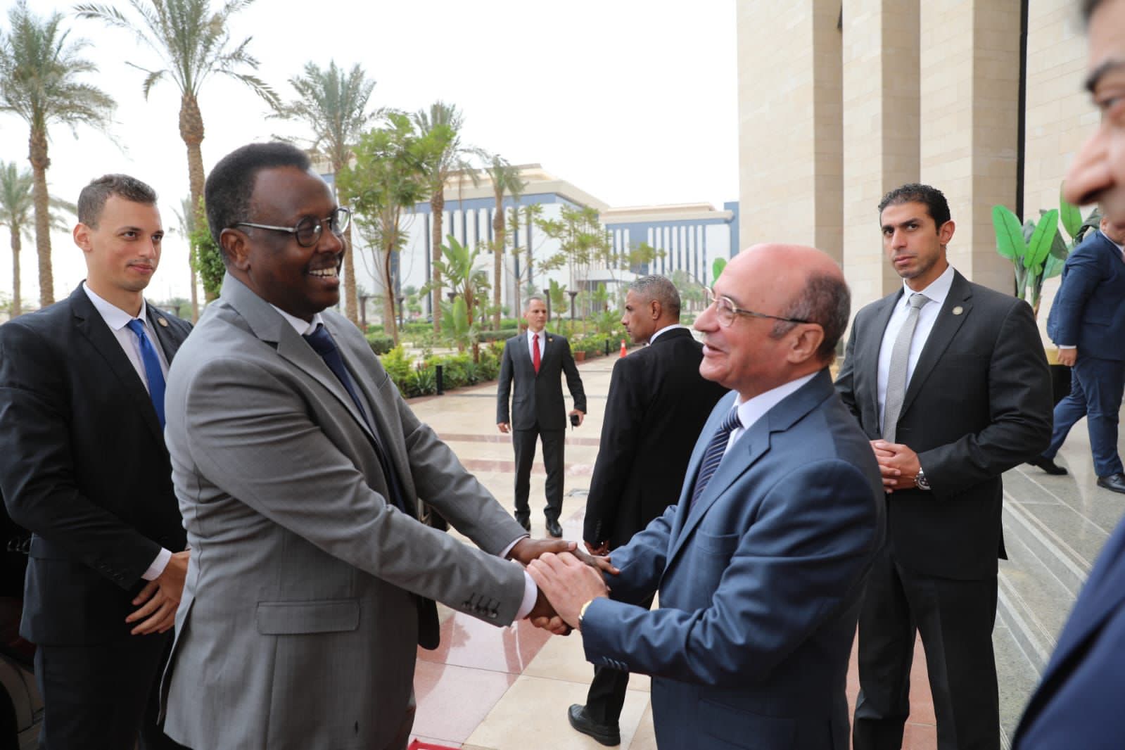 وزير العدل يستقبل نظيره الصومالي والنائب العام لجمهورية الصومال (1)