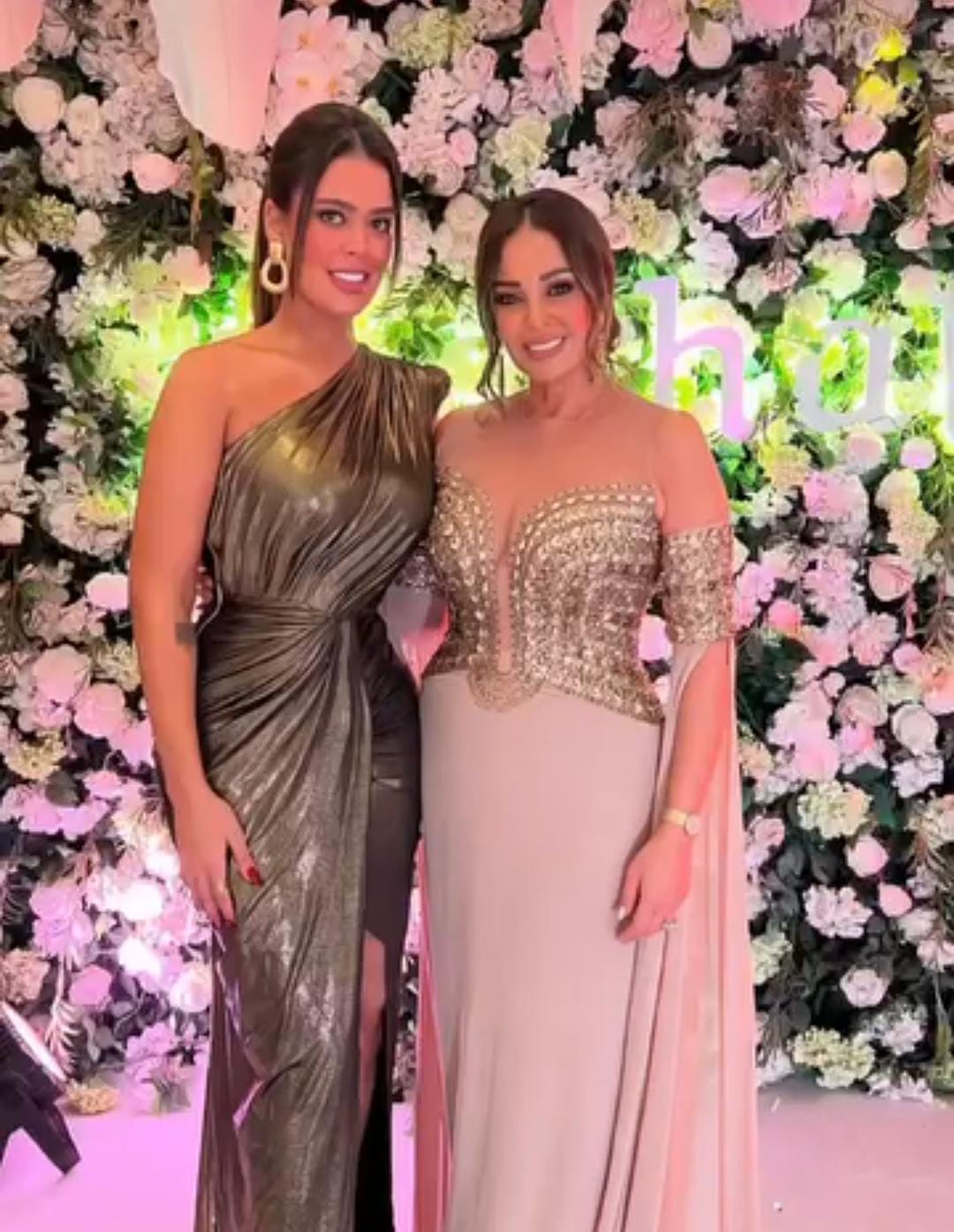 داليا البحيري تحتفل بزفاف ابنة شقيقتها والعسيلى يحيى الحفل (6)