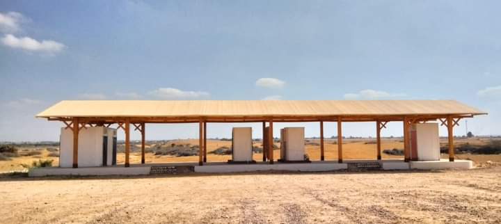 مظلات خشبية للزائرين بمنطقة  أبو مينا الأثرية بالإسكندرية