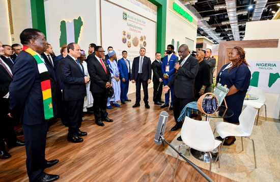 الرئيس السيسي يزور المعرض الأفريقي (7)