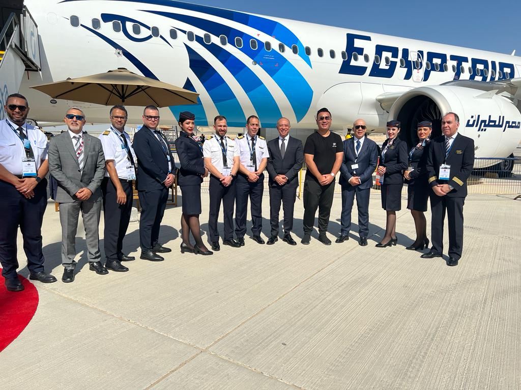 مصر للطيران توقع صفقة لشراء 10 طائرات  طراز A350-900 إيرباص  (17)