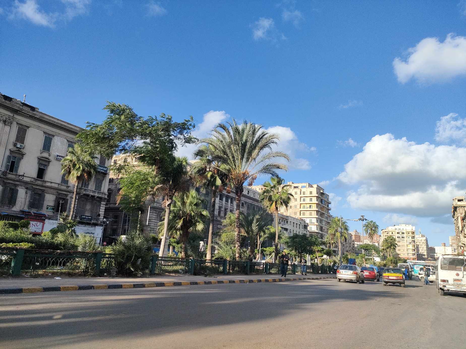 الطقس  ودرجات الحرارة في  الإسكندرية