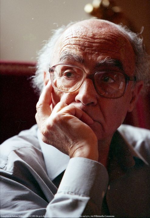 الكاتب البرتغالى الكبير الراحل جوزيه ساراماجو
