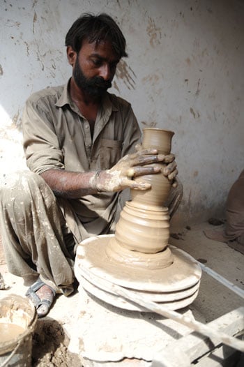 عودة  صناعة الفخار فى باكستان   (2)
