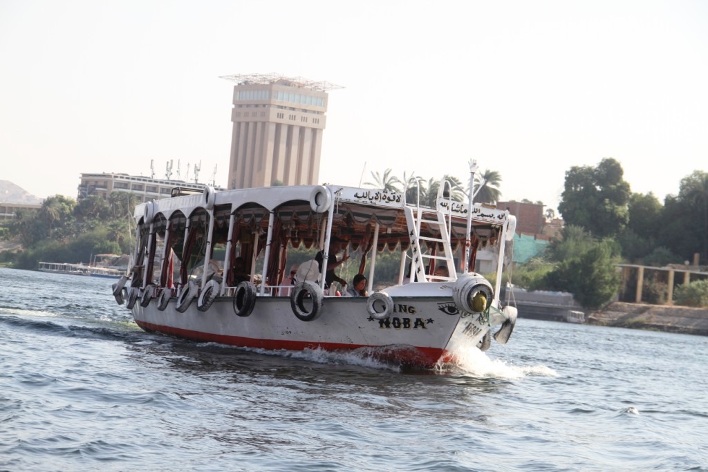 رحلات المراكب النيلية