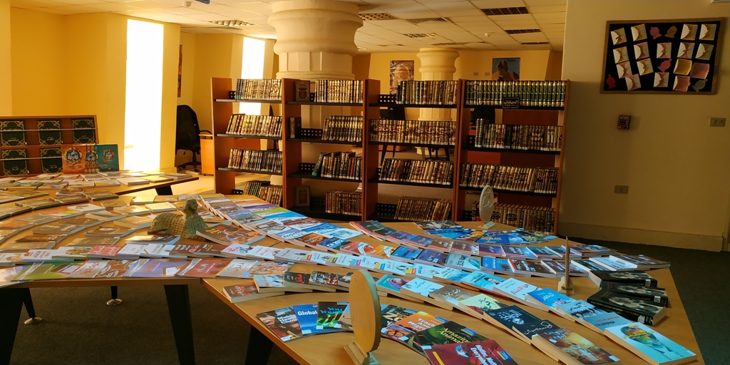 مكتبة مصر العامة بمطروح تضم الاف الكتب