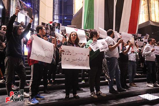 لافتات دعم لفلسطين