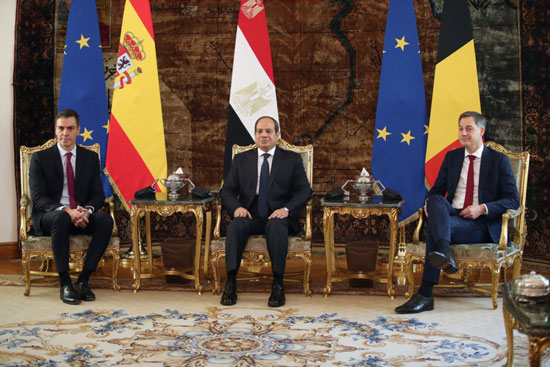 لقاء السيسى رئيس وزراء اسبانيا و بلجيكا   (1)