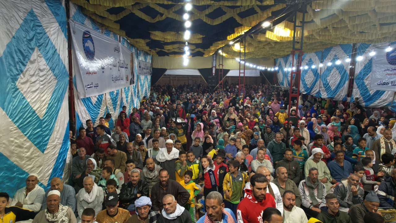 حضور الآلاف فى مؤتمر المرشح  عبدالفتاح السيسي