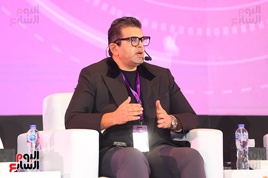الكاتب أحمد الطاهرى
