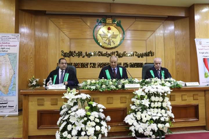 محافظ جنوب سيناء يحصل على درجة الدكتوراة (3)