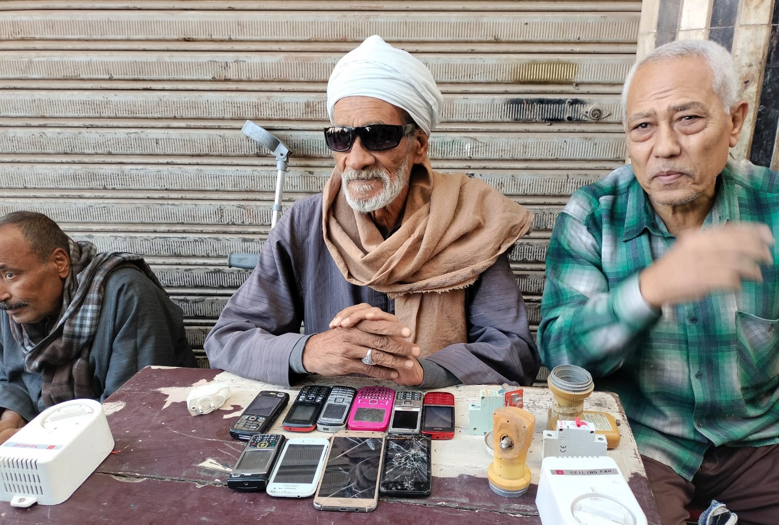 أقدم بائع موبايلات بقنا أقدم بائع موبايلات بقنا