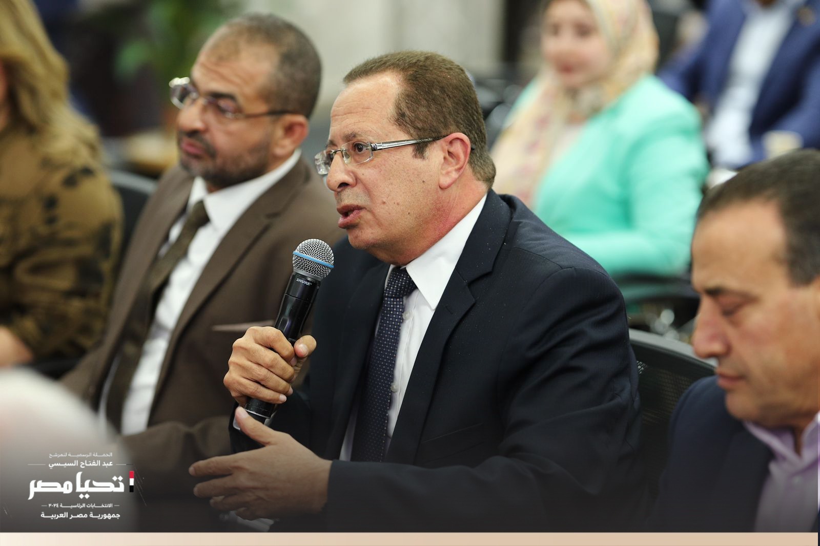 حملة المرشح الرئاسى عبد الفتاح السيسى تستقبل الاتحاد المصري لجميعات ومؤسسات المستثمرين (38)