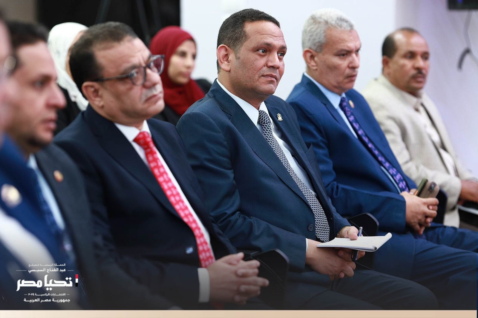 حملة المرشح الرئاسى السيسى تستقبل الاتحاد المصري لجميعات ومؤسسات المستثمرين (21)