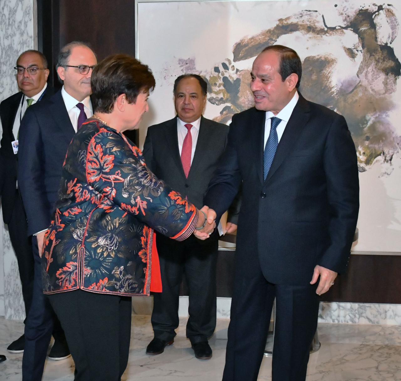 الرئيس السيسى و المدير التنفيذي لصندوق النقد الدولى الرئيس السيسى و المدير التنفيذي لصندوق النقد الدولى