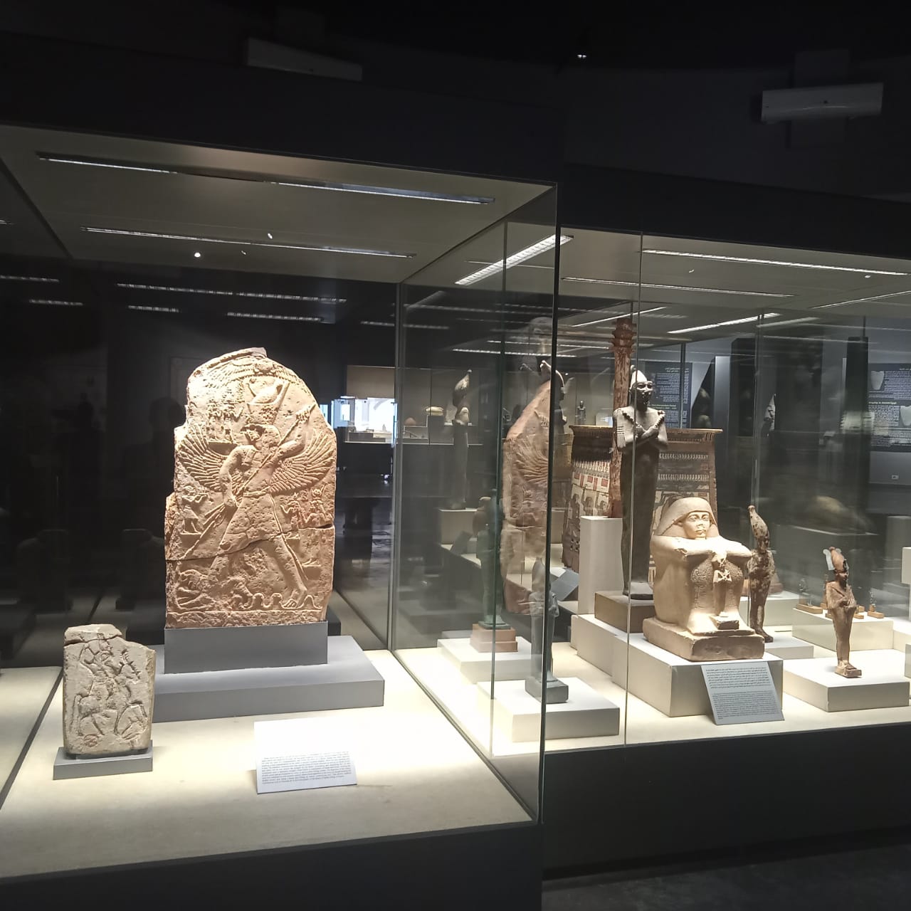 اثار بمتحف كفر الشيخ