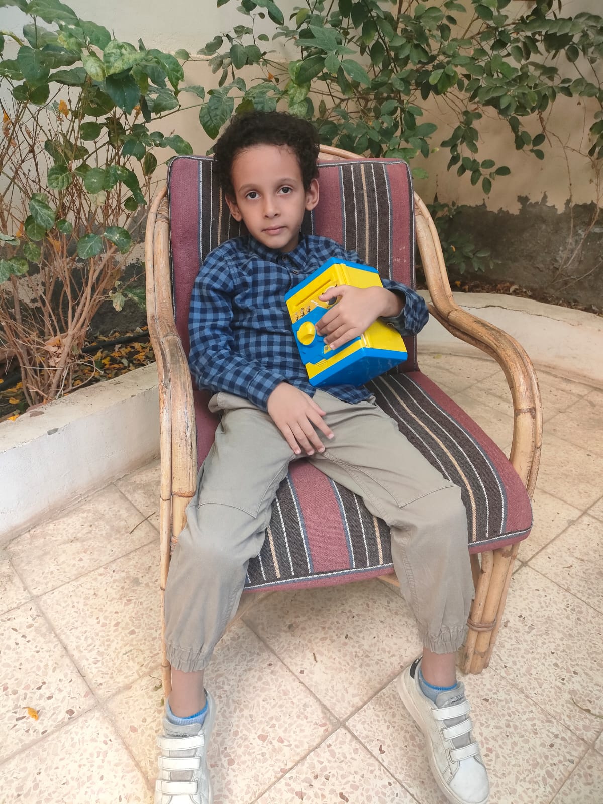 أحمد شهير طفل تبرع بحصالته لصالح غزة (13)
