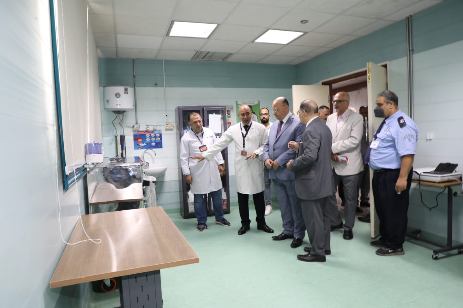 محافظ القاهرة يتفقد مستشفى عين شمس العام (6)
